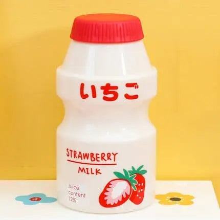 Botella De Agua Kawaii Con Diseño De Leche Afrutada - Tienda Kawaii